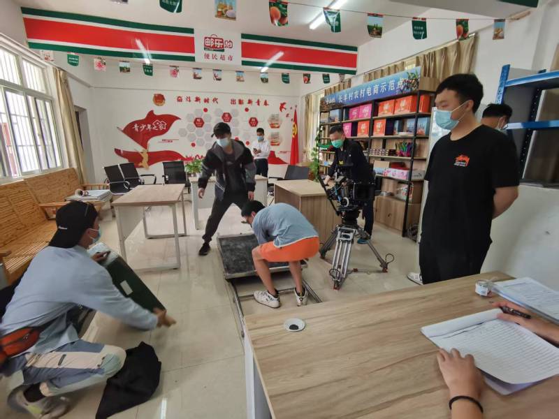 牡丹区广告片拍摄公司：极简主义践行者，少即是多的视觉哲学